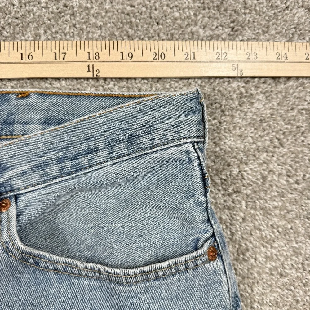 Levis 550 Relaxed Fit Jeans Mens 42x32 Light Wash Straight Leg Denim Cotton